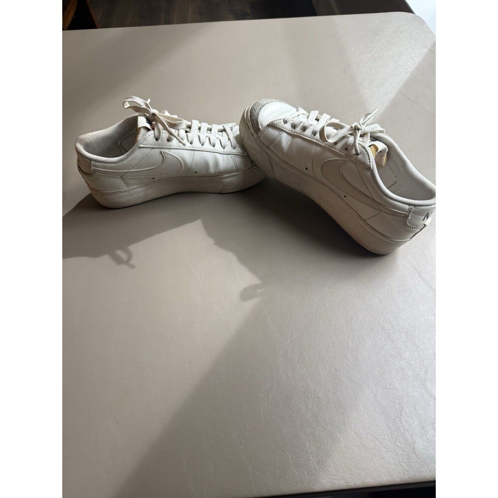 Nike Blazer Low Platform Sail White Women’s Shoes DJ0292-105 Size 7.5 Basic